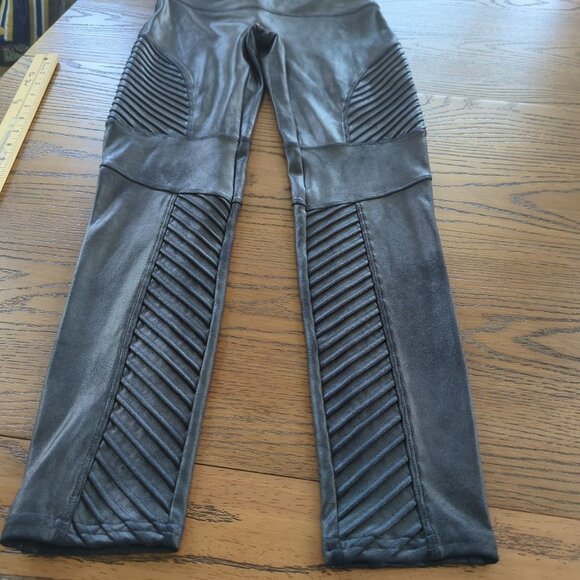 Spanx Faux Leather Moto Black Leggings Size Large Edgy Pull on - Picture 14 of 16